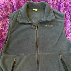Columbia fleece vest